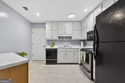 6835 Oak View Court, Riverdale, GA 30274 - Photo 11