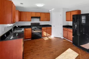 2089 Black Oak Ln, Ellenwood, GA 30294 - Photo 11