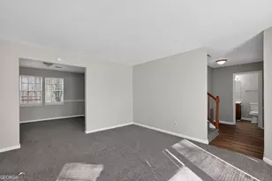 826 Greenhedge Way, Stone Mountain, GA 30088 - Photo 5