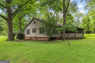 724 Hill St, Madison, GA 30650 - Photo 5