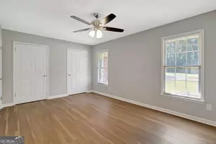 135 Belle Dr, Fayetteville, GA 30214 - Photo 13