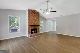 135 Belle Dr, Fayetteville, GA 30214 - Photo 5