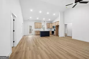 146 James Rd, Clarkesville, GA 30523 - Photo 3