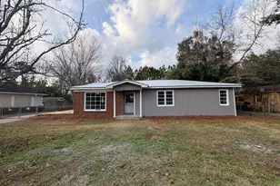 118 Edmondson Cir, Cochran, GA 31014 - Photo 1