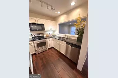 706 Abingdon Way, Sandy Springs, GA 30328 - Photo 11