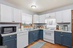 684 Ash Loop Rd, Blue Ridge, GA 30513 - Photo 11