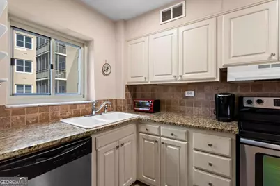 300 Peachtree Street NE #20O, Atlanta, GA 30308 - Photo 7
