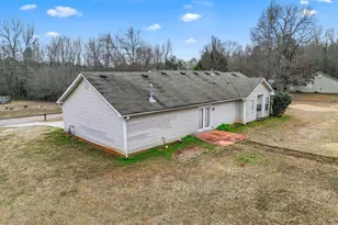 133 Floresta Dr, McDonough, GA 30252 - Photo 3