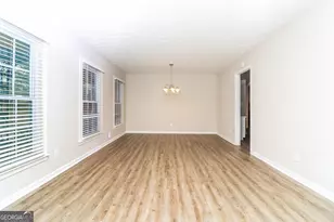 2992 Laura Ln, Lithia Springs, GA 30122 - Photo 9