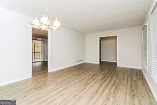 2992 Laura Ln, Lithia Springs, GA 30122 - Photo 7