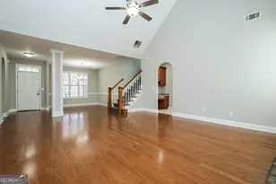 389 Glouchester Dr, Locust Grove, GA 30248 - Photo 5