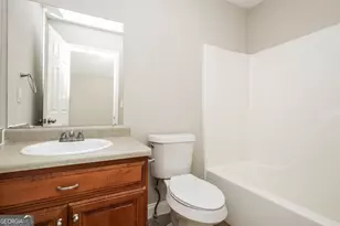 389 Glouchester Dr, Locust Grove, GA 30248 - Photo 19