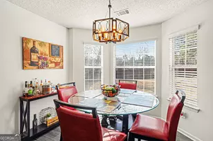 10733 James Dr, Jonesboro, GA 30238 - Photo 11