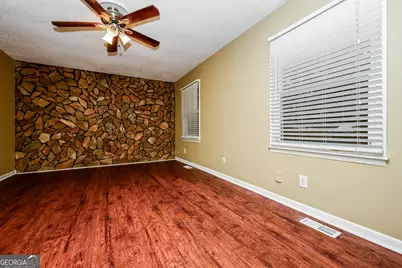 3851 N Shelby Lane, Douglasville, GA 30135 - Photo 7