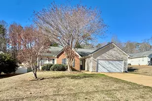 39 Canterbury Dr, Grantville, GA 30220 - Photo 3