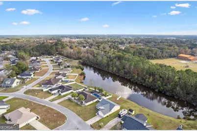 233 S Lake Forest Drive, Kingsland, GA 31548 - Photo 3