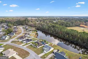 233 S Lake Forest Dr, Kingsland, GA 31548 - Photo 3