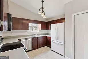 233 S Lake Forest Dr, Kingsland, GA 31548 - Photo 13