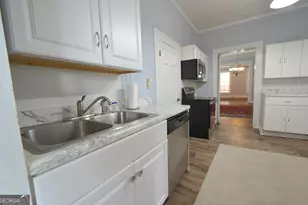 124 Creighton St, Eastman, GA 31023 - Photo 9