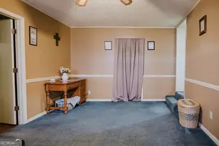 205 Matthews St, Barnesville, GA 30204 - Photo 19