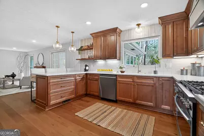 12080 Mountain Laurel Drive, Roswell, GA 30075 - Photo 7