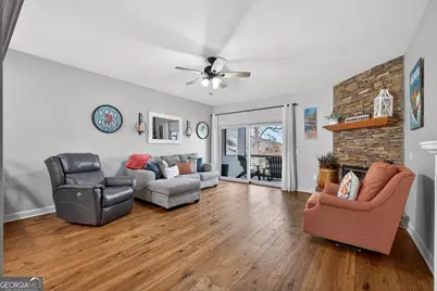 209 N Berrong Street, Hiawassee, GA 30546 - Photo 11