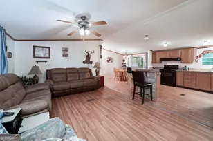 450 Lakeshore Dr, Jackson, GA 30233 - Photo 11