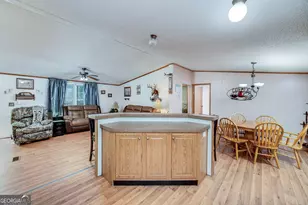 450 Lakeshore Dr, Jackson, GA 30233 - Photo 17