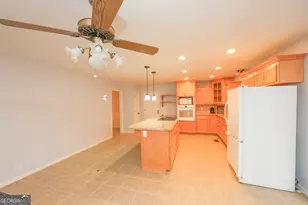 207 N View Pointe Dr, Lagrange, GA 30241 - Photo 17