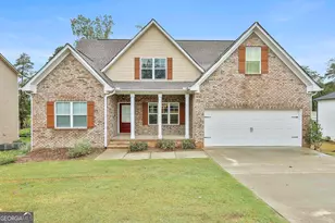 405 Lakeview Way, Lagrange, GA 30241 - Photo 1