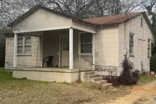 569 Grenada Terrace, Macon, GA 31206 - Photo 1