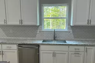 39 Huckleberry Ln, Winder, GA 30680 - Photo 7