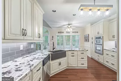 100 South Shore Drive, Newnan, GA 30263 - Photo 3