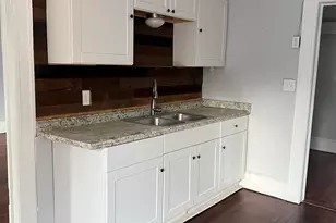 92 Woodlawn Ave, Winder, GA 30680 - Photo 5