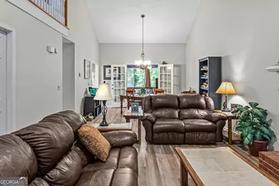 3075 Oak Meadow Drive, Snellville, GA 30078 - Photo 9