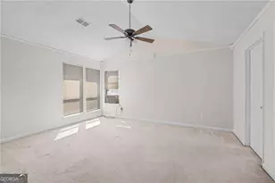 990 Chapman Ln, Stone Mountain, GA 30088 - Photo 13