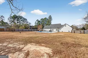529 St Andrews Cir, Statesboro, GA 30458 - Photo 13