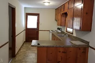 151 Russell St, Winder, GA 30680 - Photo 3