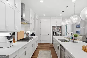 5054 Sealy Cir, Peachtree Corners, GA 30092 - Photo 9