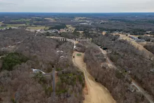 111 N Hogan Dr, Westminster, SC 29693 - Photo 37