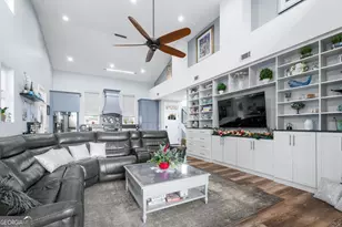 111 N Hogan Dr, Westminster, SC 29693 - Photo 11