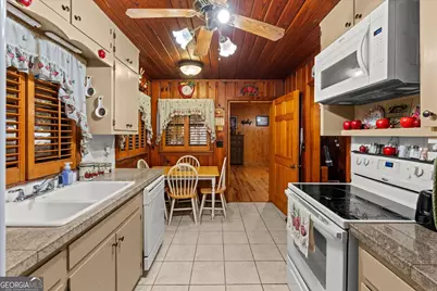 260 E Memorial Drive, Dallas, GA 30132 - Photo 9
