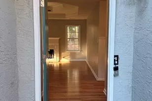 20 Golden Ct, Sharpsburg, GA 30277 - Photo 3