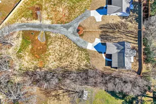 597 S Jeff Davis Dr, Fayetteville, GA 30215 - Photo 41