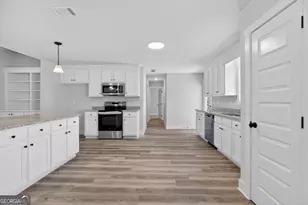 221 Meagan St, Statham, GA 30666 - Photo 11