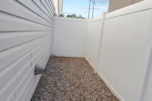 1202 Cypress Fall Cir, Hinesville, GA 31313 - Photo 33