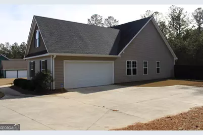 206 Cole Forest Boulevard, Barnesville, GA 30204 - Photo 3