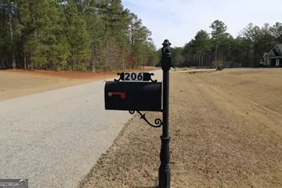 206 Cole Forest Boulevard, Barnesville, GA 30204 - Photo 5