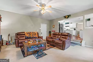 775 Edenberry Ln, Lithonia, GA 30058 - Photo 25