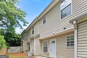 5739 Windfall Ln, Lithonia, GA 30058 - Photo 17